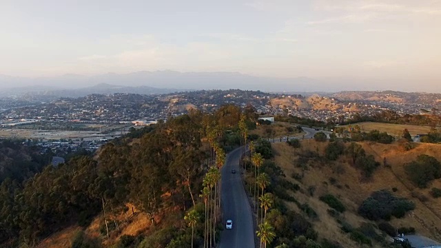 从天堂公园鸟瞰洛杉矶的华盛顿山视频素材