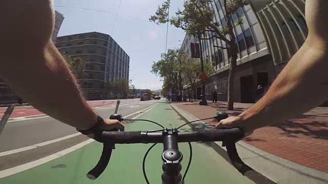 POV自行车骑行:在旧金山用公路赛车通勤视频素材