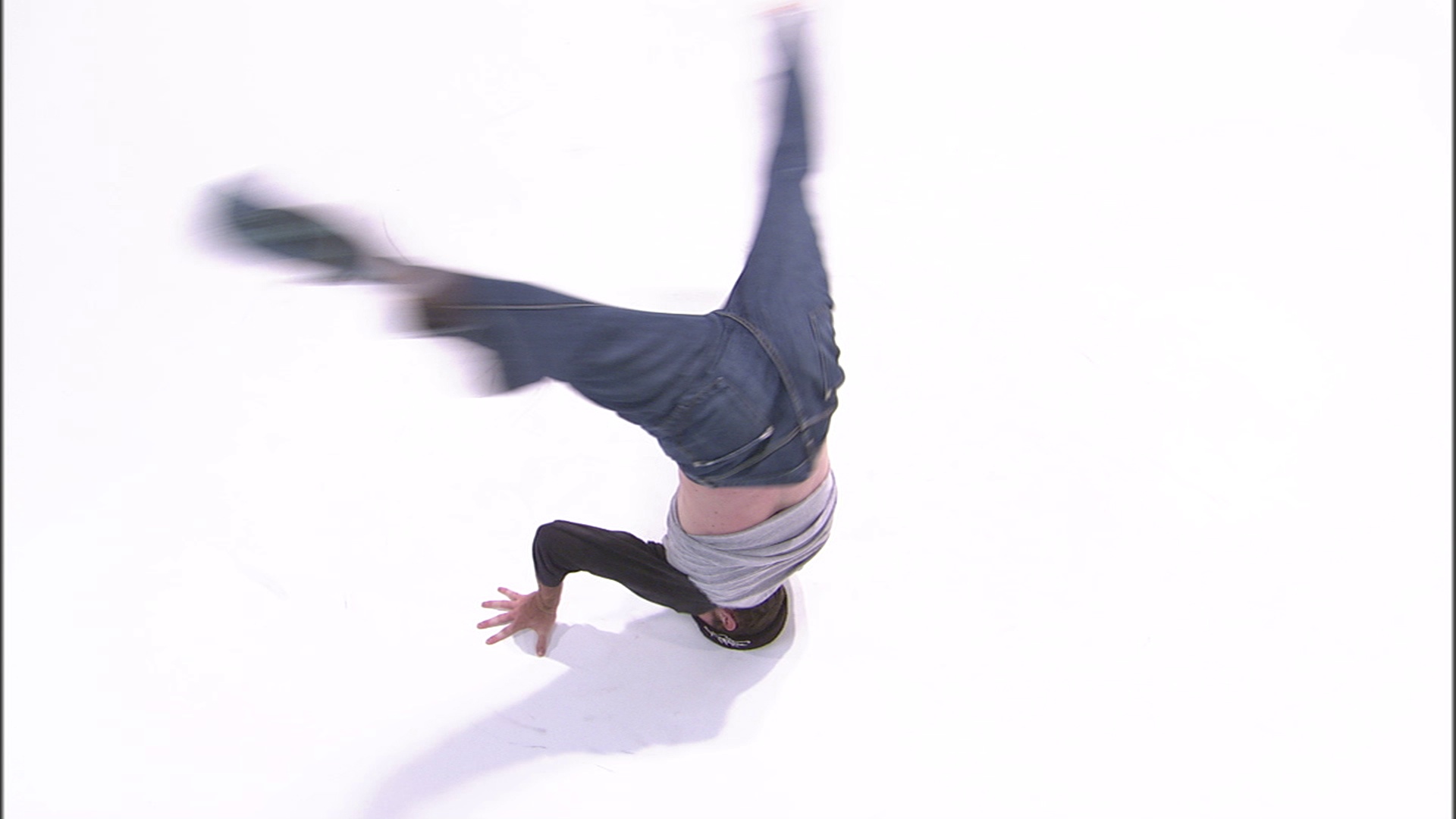 WS HS Studio拍摄的男孩(14-15)霹雳舞，转过头/ Orem，犹他州，美国视频下载
