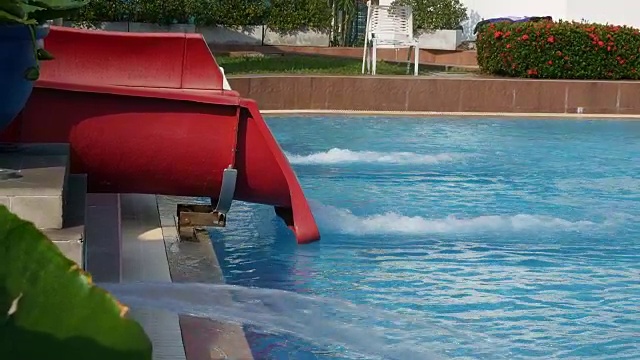 水上乐园滑块的背景视频素材