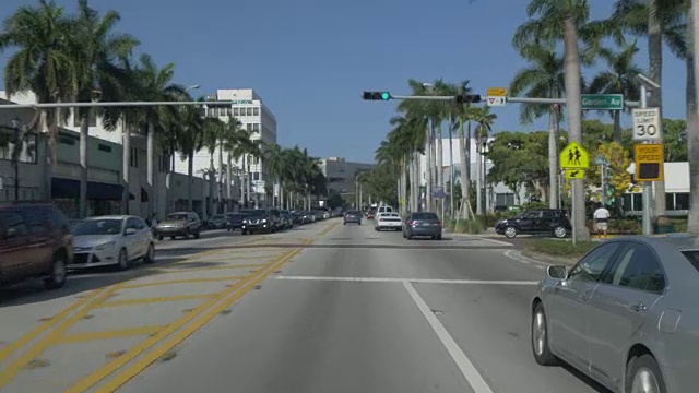 开车从迈阿密国际机场南海滩，迈阿密，佛罗里达，美国，北美视频素材