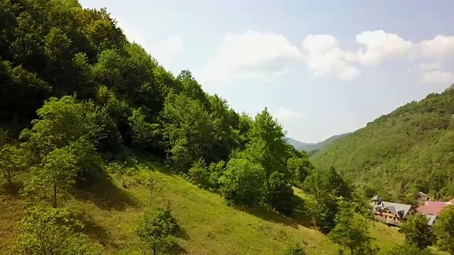 山景在群山之中视频素材