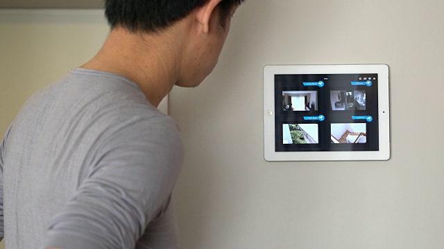 家庭自动化和智能家居技术-安全摄像头视频素材