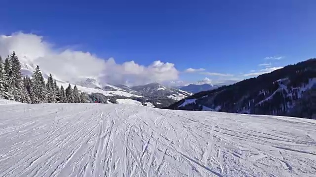 在奥地利米尔巴赫滑雪视频下载