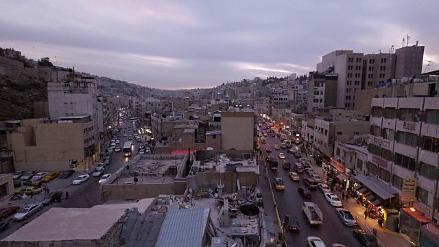 日落在安曼市中心，约旦，中东视频下载