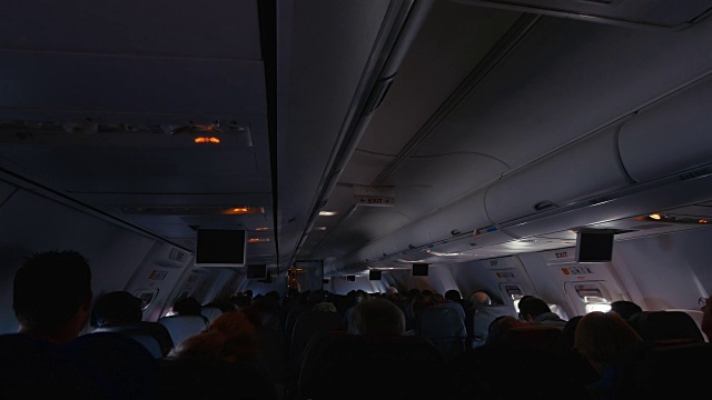 视频的飞机客舱在4K视频素材