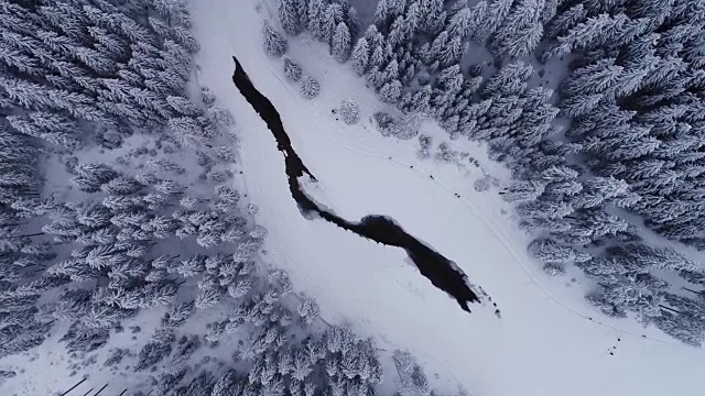 冬季空中景观-意大利阿尔卑斯山视频素材