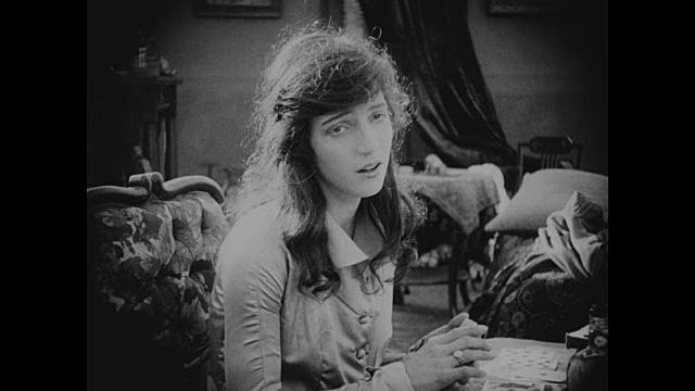 1910年:女人会遭受一系列的情绪折磨视频下载