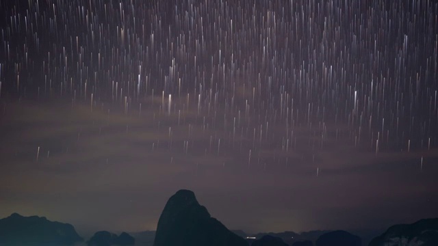 泰国，攀雅，萨美能社，夜空中的星迹。时间流逝的视频视频下载