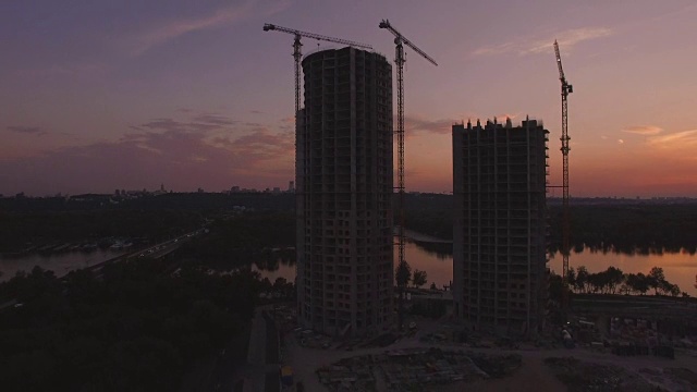 日落时分无人机拍摄的房屋建筑画面视频素材