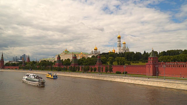 克里姆林宫附近的莫斯科河视频素材