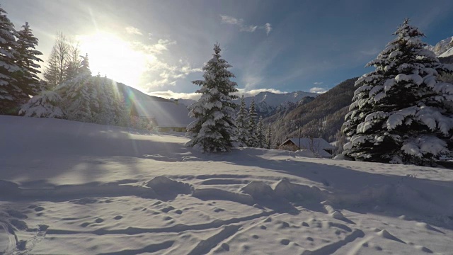 山景下的雪视频下载