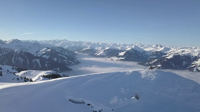 WS空中景观雪山和滑雪胜地/基茨比埃尔，蒂罗尔，奥地利视频素材