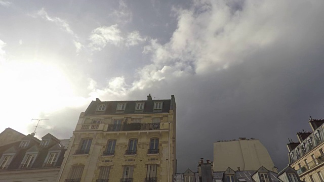 巴黎建筑的正面视频下载