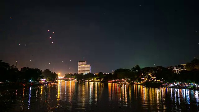 泰国清迈省的天灯节和彝蓬节。Timel-lapse视频视频素材