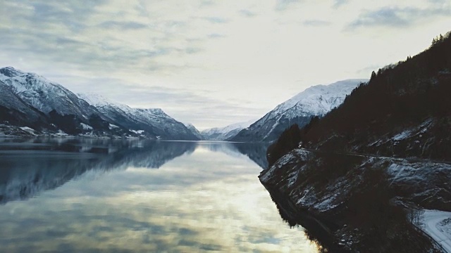 无人机拍摄:挪威峡湾视频下载