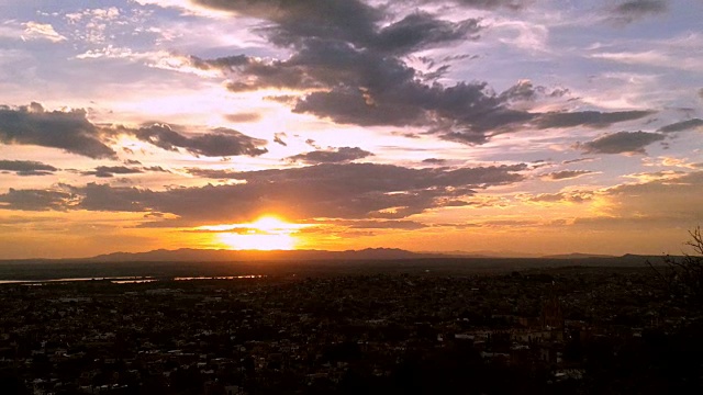 墨西哥圣米格尔德阿连德的日落时光视频下载
