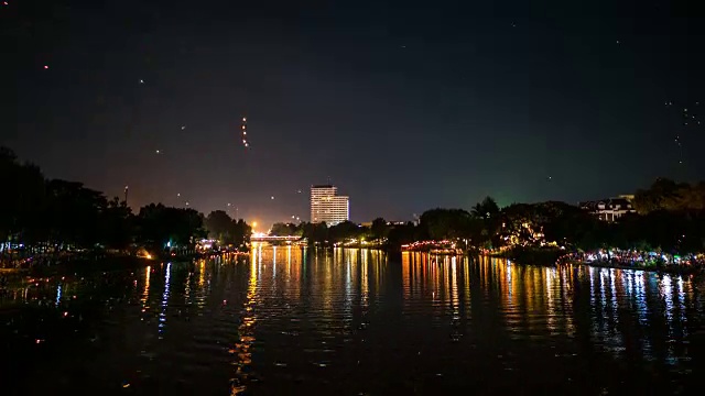 泰国清迈省的天灯节和彝蓬节。Timel-lapse视频视频素材