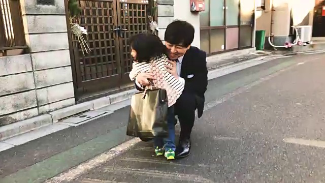 日本的家庭生活视频下载