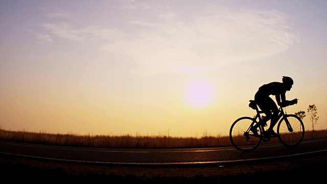 日出剪影的健康自行车运动户外美国视频下载