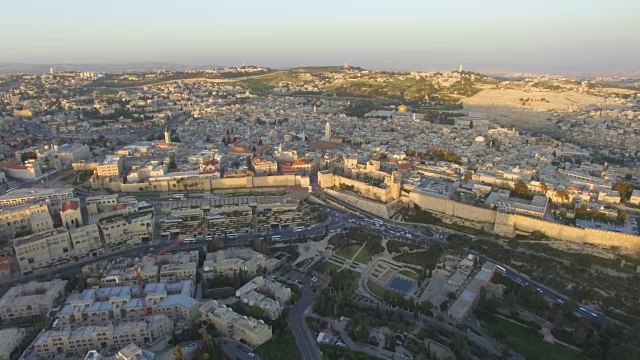 空中/日落时的耶路撒冷老城视频素材