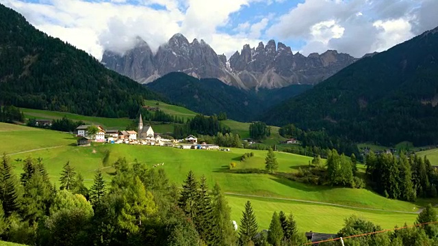 圣玛达莱娜-白云石，意大利风景视频素材
