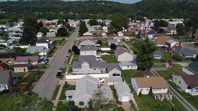 鸟瞰图典型的宾夕法尼亚住宅区视频素材