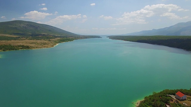 佩鲁科湖鸟瞰图视频素材