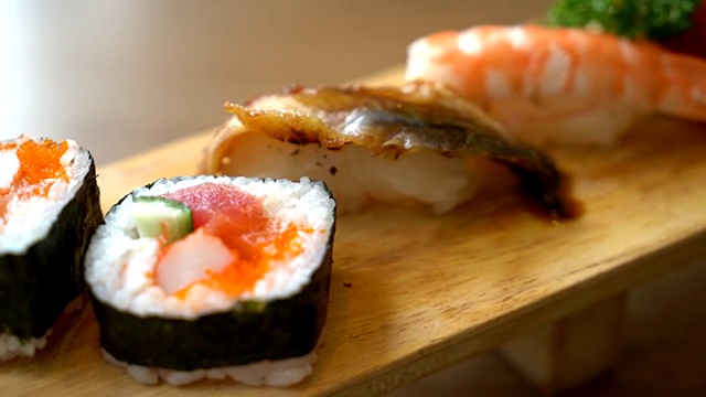 混合生寿司-日本料理风格视频素材