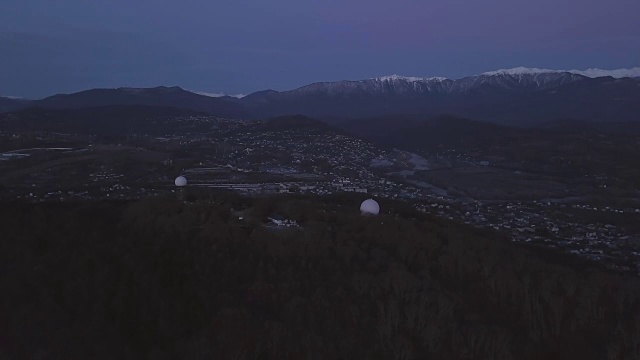 索契奥运村俯视图。夹。日落时分美丽的索契奥运村景色视频素材