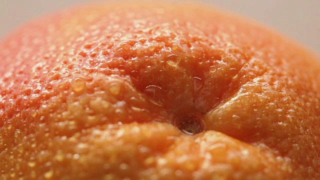 新鲜美味的葡萄柚皮视频素材