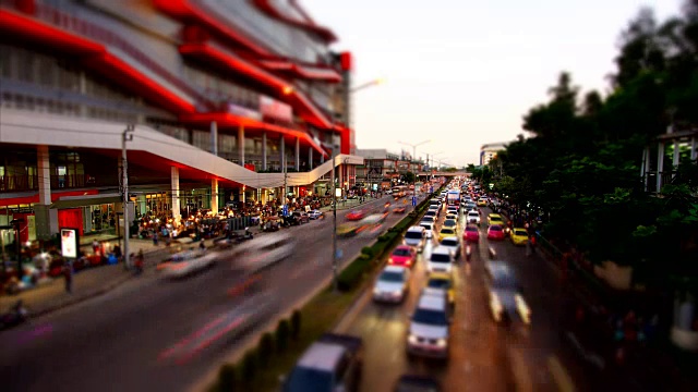 时间流逝，Chatuchak市场的交通堵塞视频下载