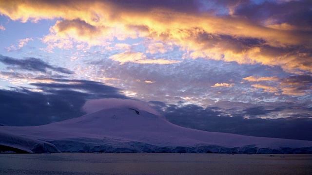 延时拍摄:南极洲半岛山脉冰川视频下载