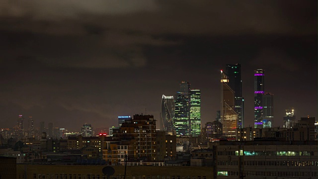 夜间时间莫斯科城市屋顶城市景观全景4k时间推移俄罗斯视频下载