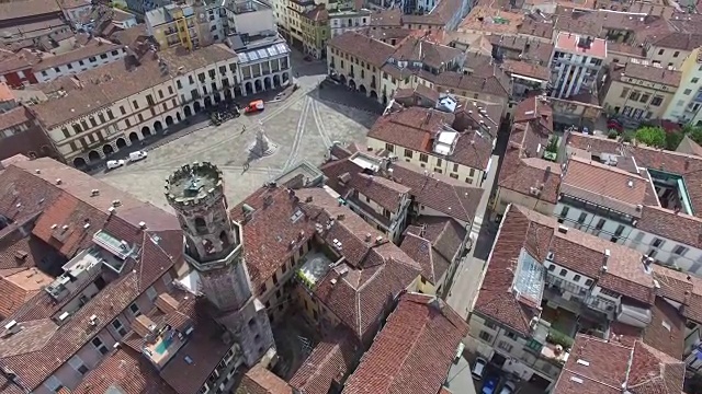 意大利罗马的Cavour广场和意大利建筑住宅环境的鸟瞰图视频素材