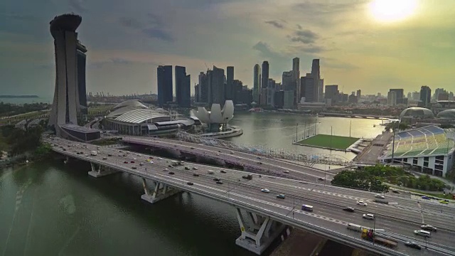 日落天空新加坡城市著名的飞行骑滨海湾市中心全景4k时间推移视频素材