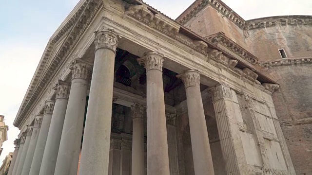 意大利罗马万神殿教堂的大横梁视频下载