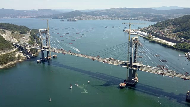 西班牙加利西亚蓬特韦德拉兰德桥4k无人机视频素材