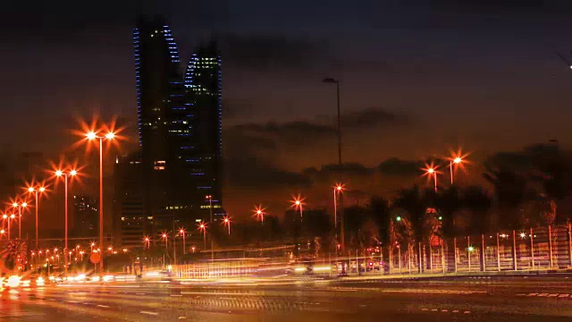 巴林高速公路上的交通-延时-放大视频下载