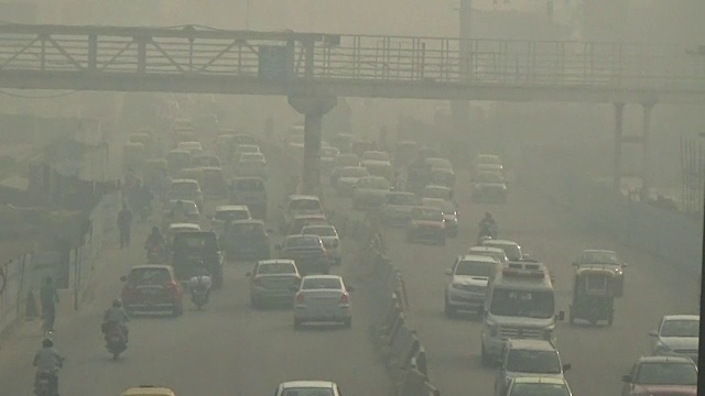 空气污染导致的新德里朦胧视频素材
