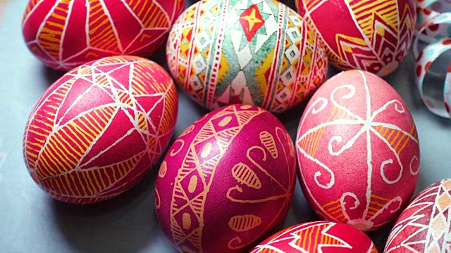 美丽的乌克兰传统手工复活节彩蛋Pysanka视频下载