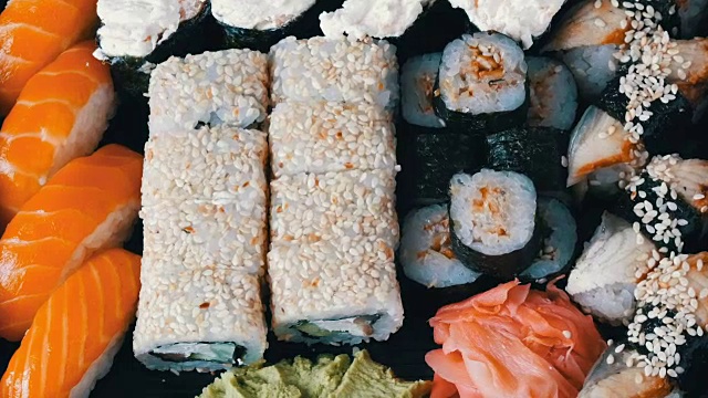 大寿司集各种寿司卷，寿司，手握寿司，近观视频素材