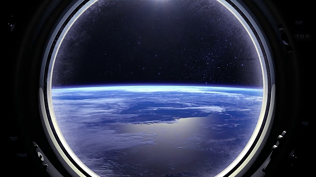 透过宇宙飞船的窗户看到的地球。国际空间站。向右飞行。现实的气氛。体积云。从空间。星星闪烁。空间、地球轨道,视频下载