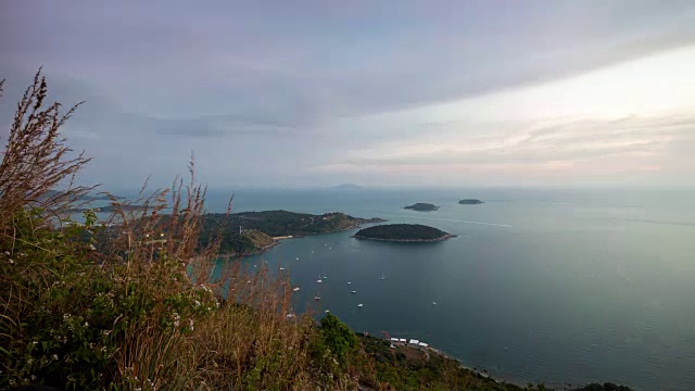 日落黄昏普吉岛俯视图海岸线全景4k时间流逝泰国视频素材