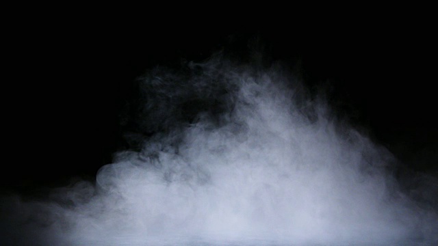 真实的干冰烟雾云雾覆盖视频下载