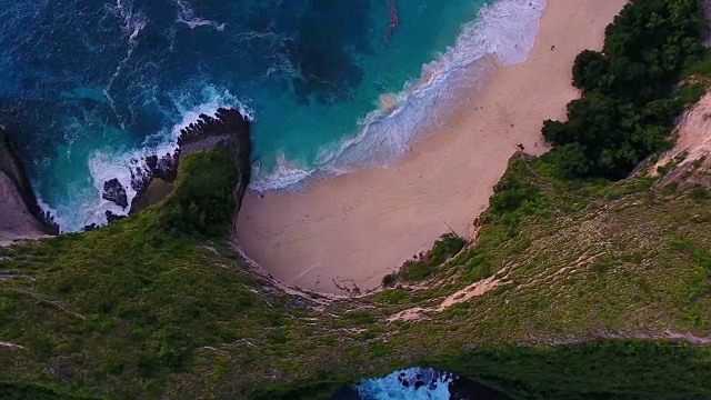 克林金海滩鸟瞰图，努萨佩尼达视频素材