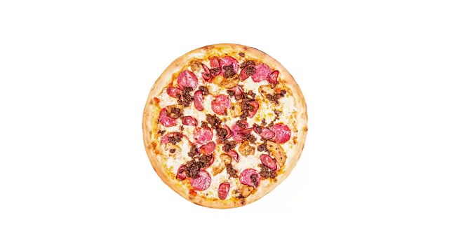 旋转披萨肉混合烟熏香肠，鸡肉，肉末，和香肠孤立在白色背景。视频素材