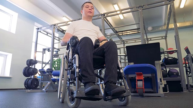 残疾人运动的一种新方法。视频下载