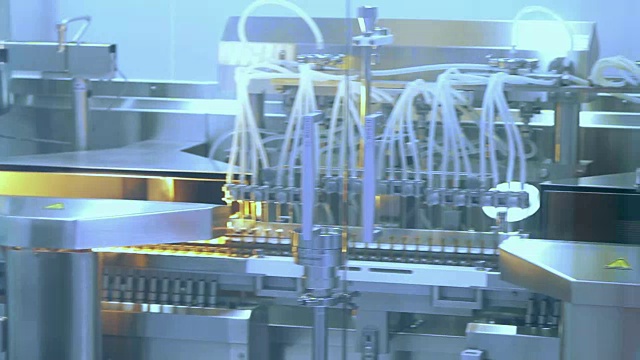 工厂的制药机。药物生产线视频下载