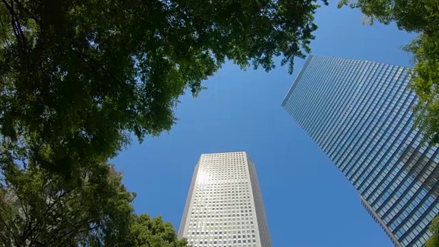 新宿商业区摩天大楼视频素材